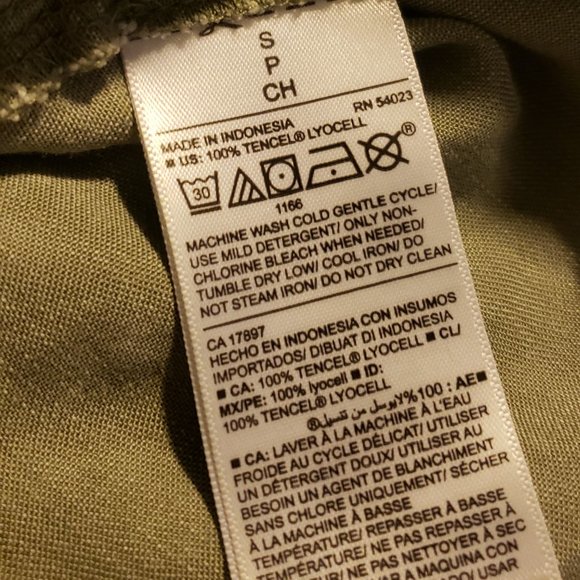 Fitted Buttondown Shirt - Olive - Picture 2 of 4